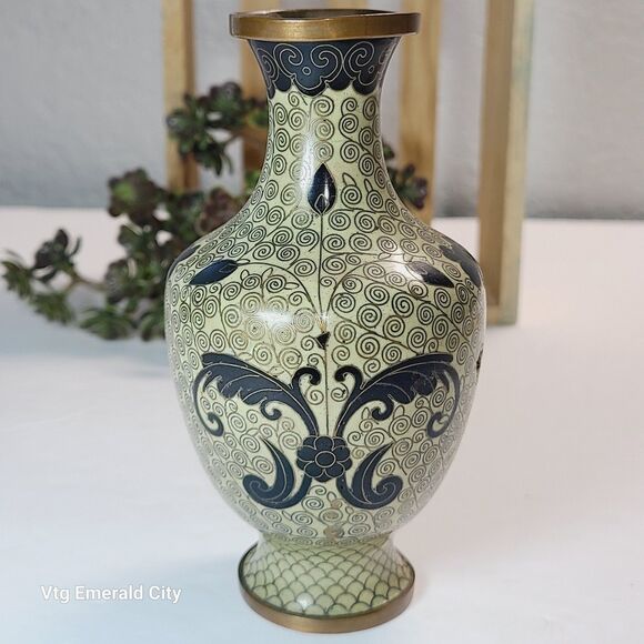 VTG Japanese Vase Enamel on Copper Cream, Black & Gold Cloisonne Swirling 1930 - Picture 1 of 11